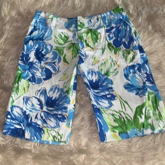 For the Republic Floral Bermuda Shorts White Blue Green Yellow Womens Size 6P - Picture 3 of 12